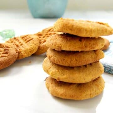 pumpkin cookies in a layer