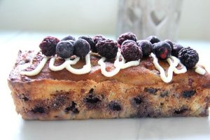 mixed berry loaf cake
