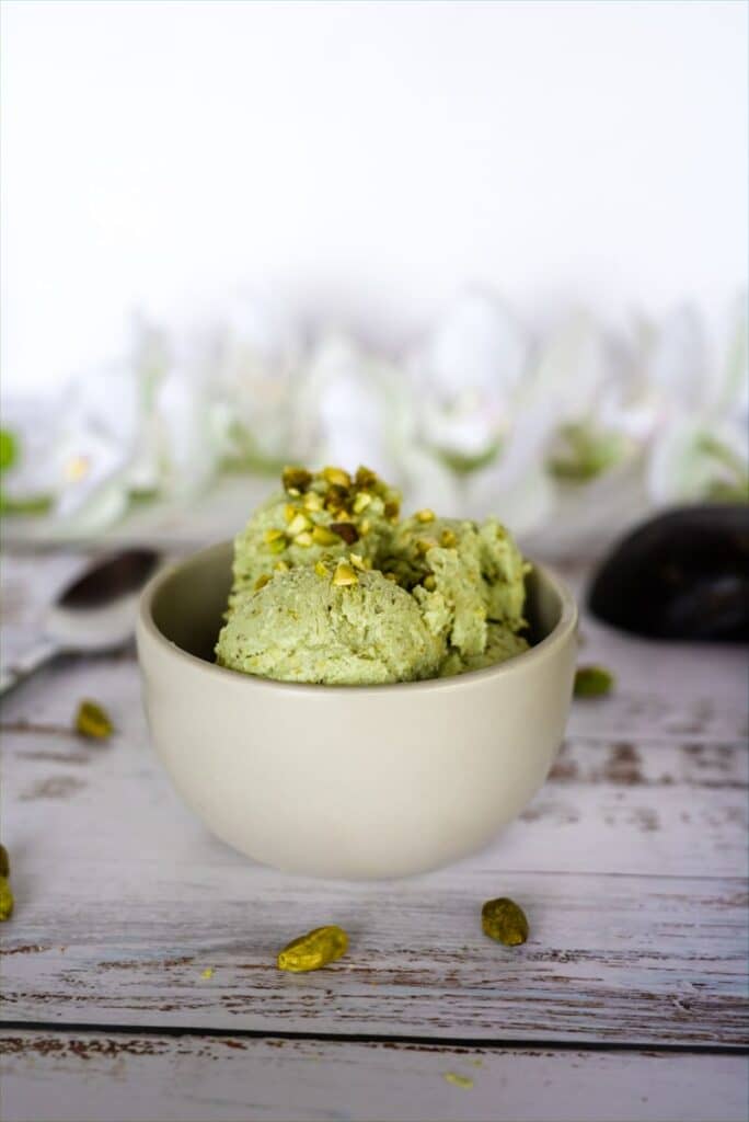 no churn pistachio ice cream