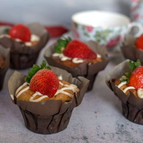 coconut flour strawberry muffins