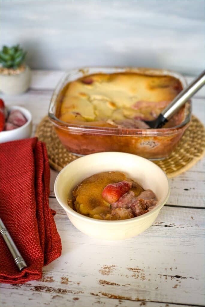 strawberry keto cobbler