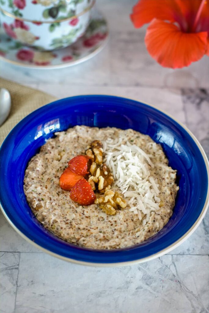 coconut porridge with nuts and berries