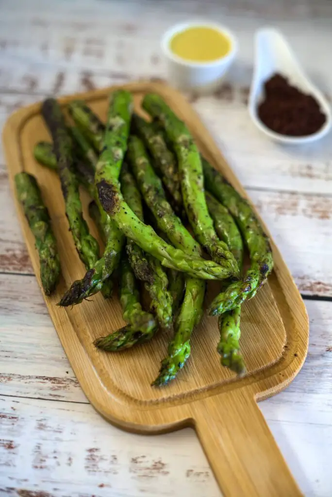 sumac asparagus