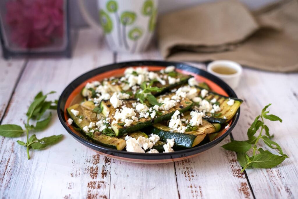 zucchini salad with mint and feta cheese