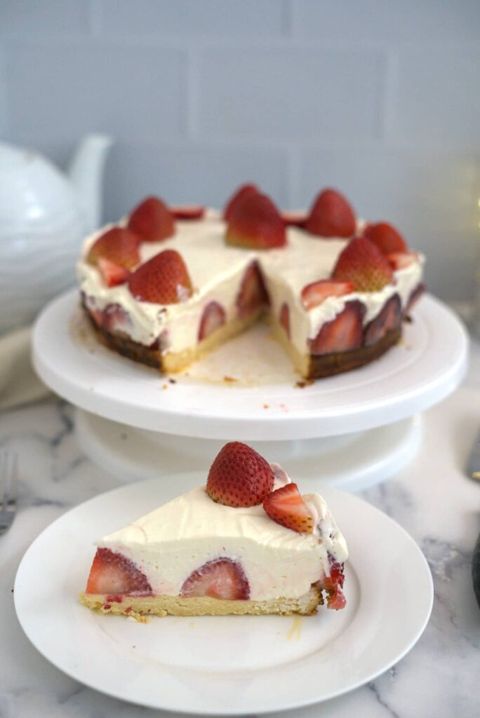 cheesecake with strawberry slices