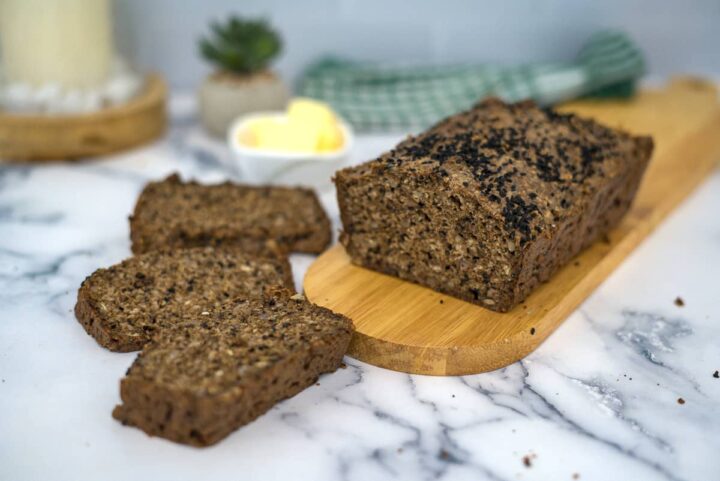 Keto Nut and Seed Bread - Keto Low Carb Vegetarian Recipes