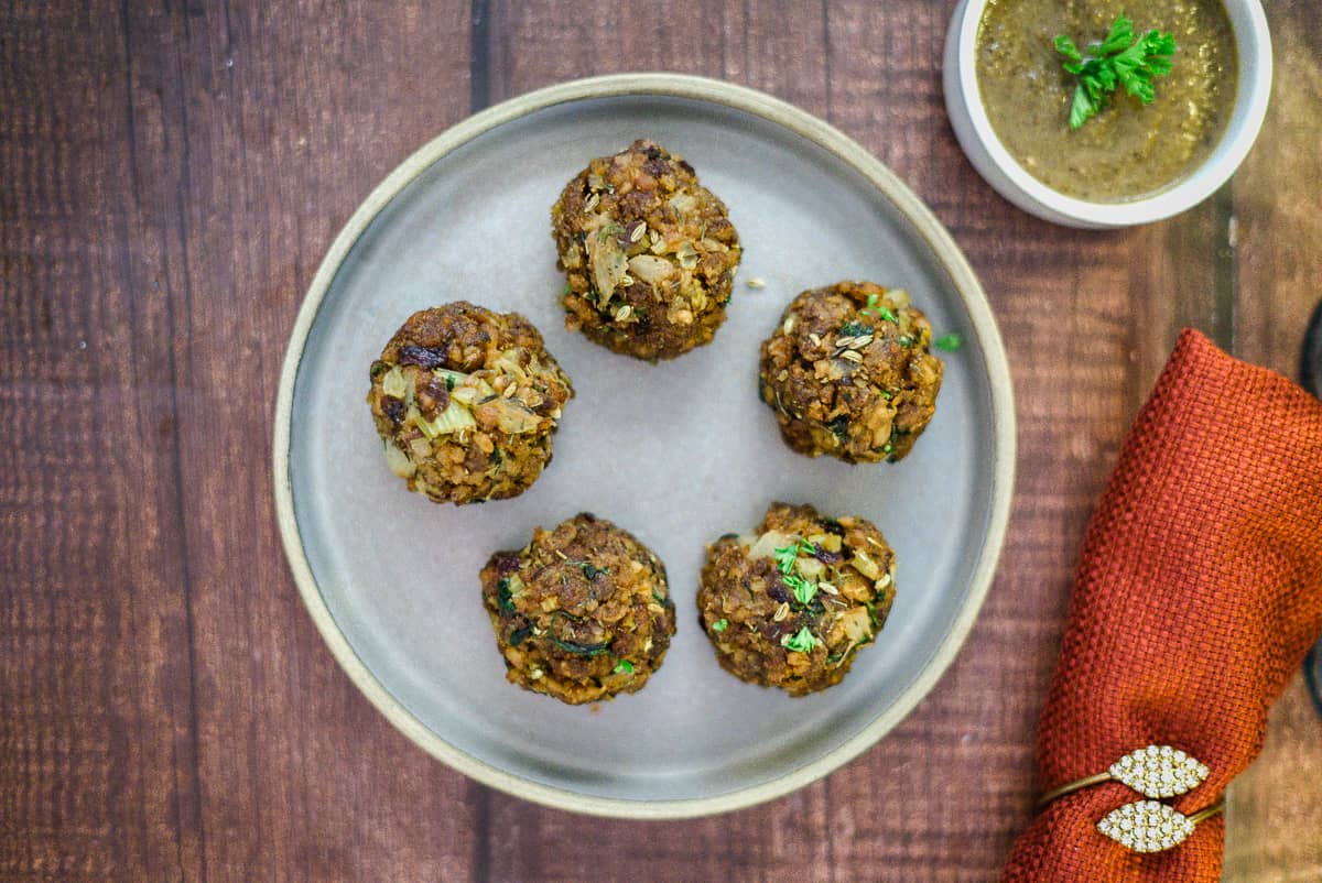 Vegan Sausage Stuffing with Fennel - Keto & Low Carb Vegetarian Recipes