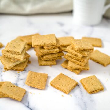 vegan cheese crackers