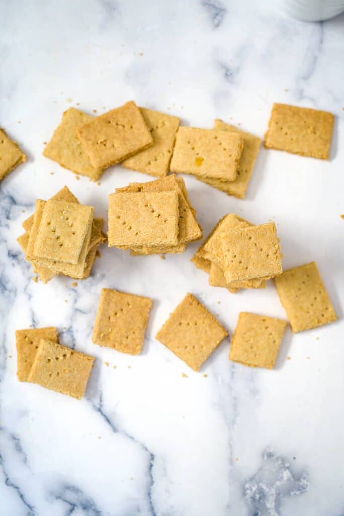 vegan cheese crackers