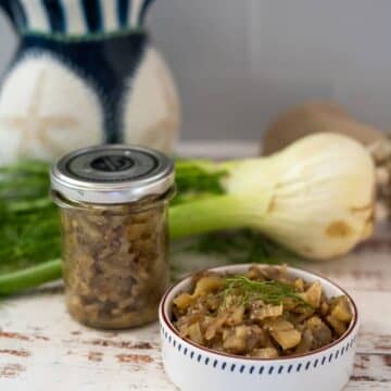 fennel jam in jar and in dish.