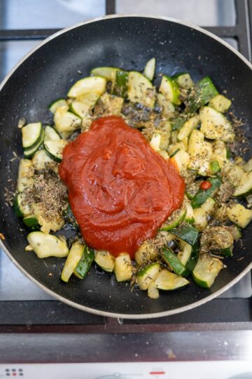 zucchini with marinara sauce