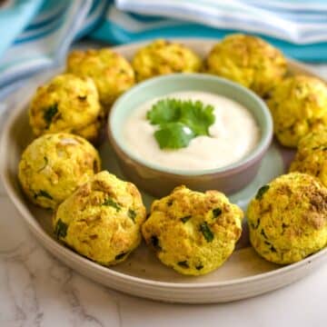 air fryer paneer balls on a plate