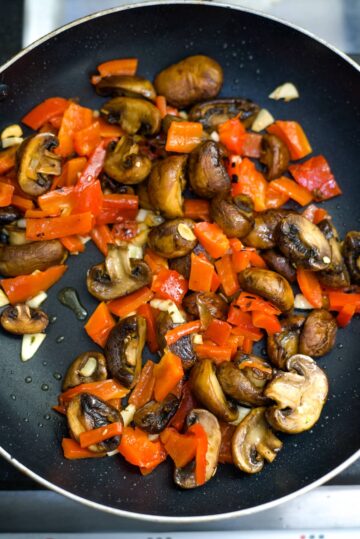 red peppers to mushrooms