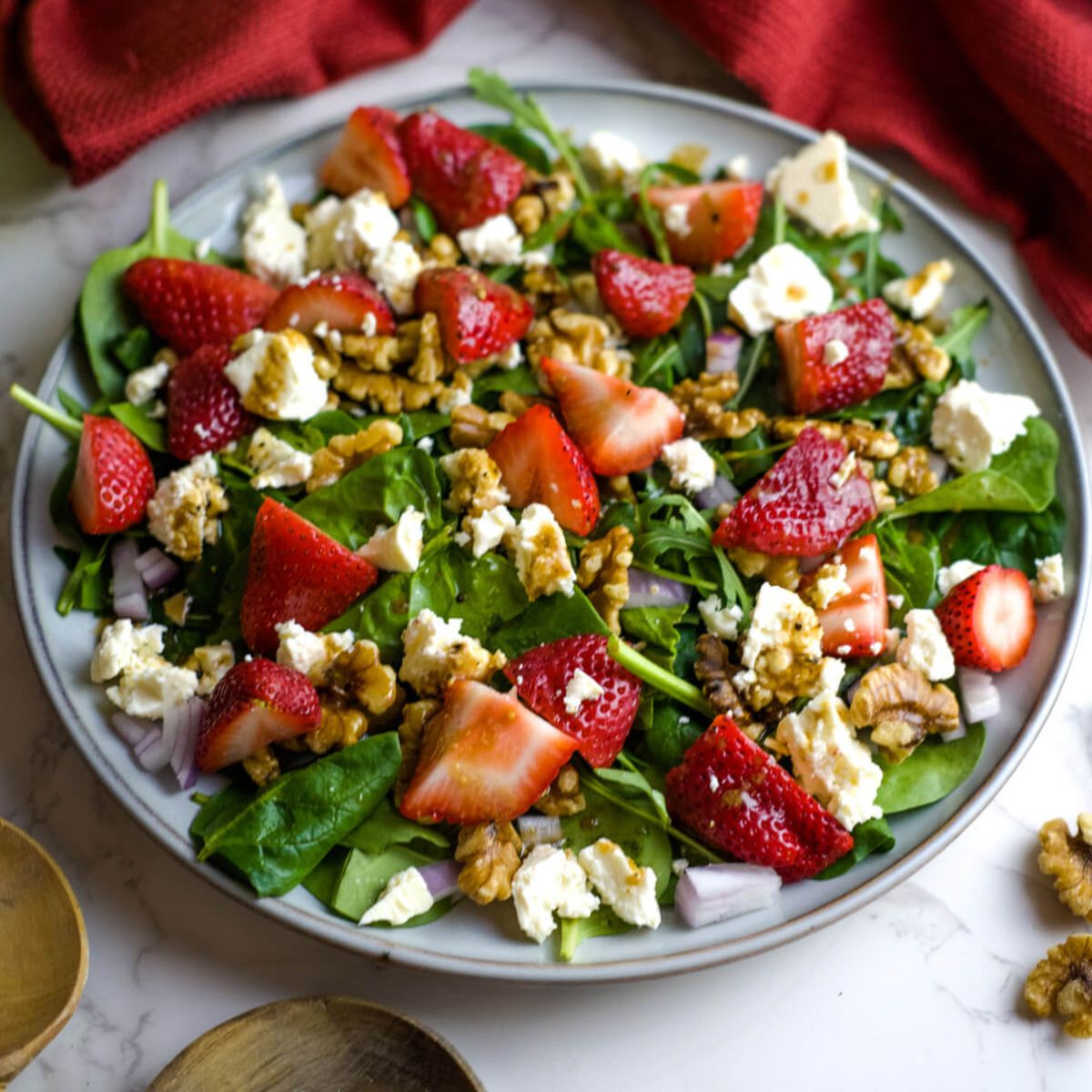 Strawberry Walnut Salad - Keto & Low Carb Vegetarian Recipes