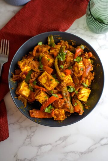 overhead shot of paneer jalfrezi in a bowl