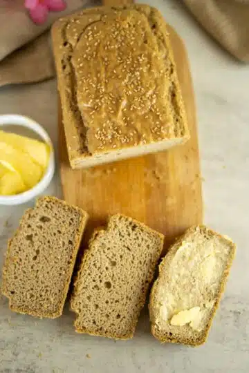 tahini bread with slices