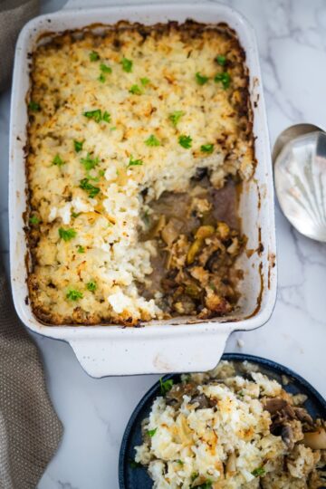 A mushroom and leek cottage pie made with mashed potatoes.